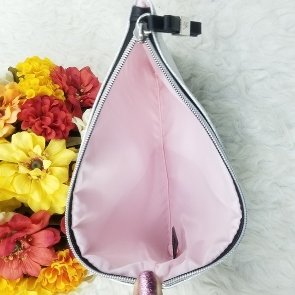 VICTORIA'S SECRET BAG BANDERS - Picture 3 of 6